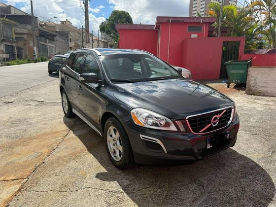 VOLVO XC60 2.0 T5 COMFORT FWD TURBO GASOLINA 4P AUTOMÁTICO